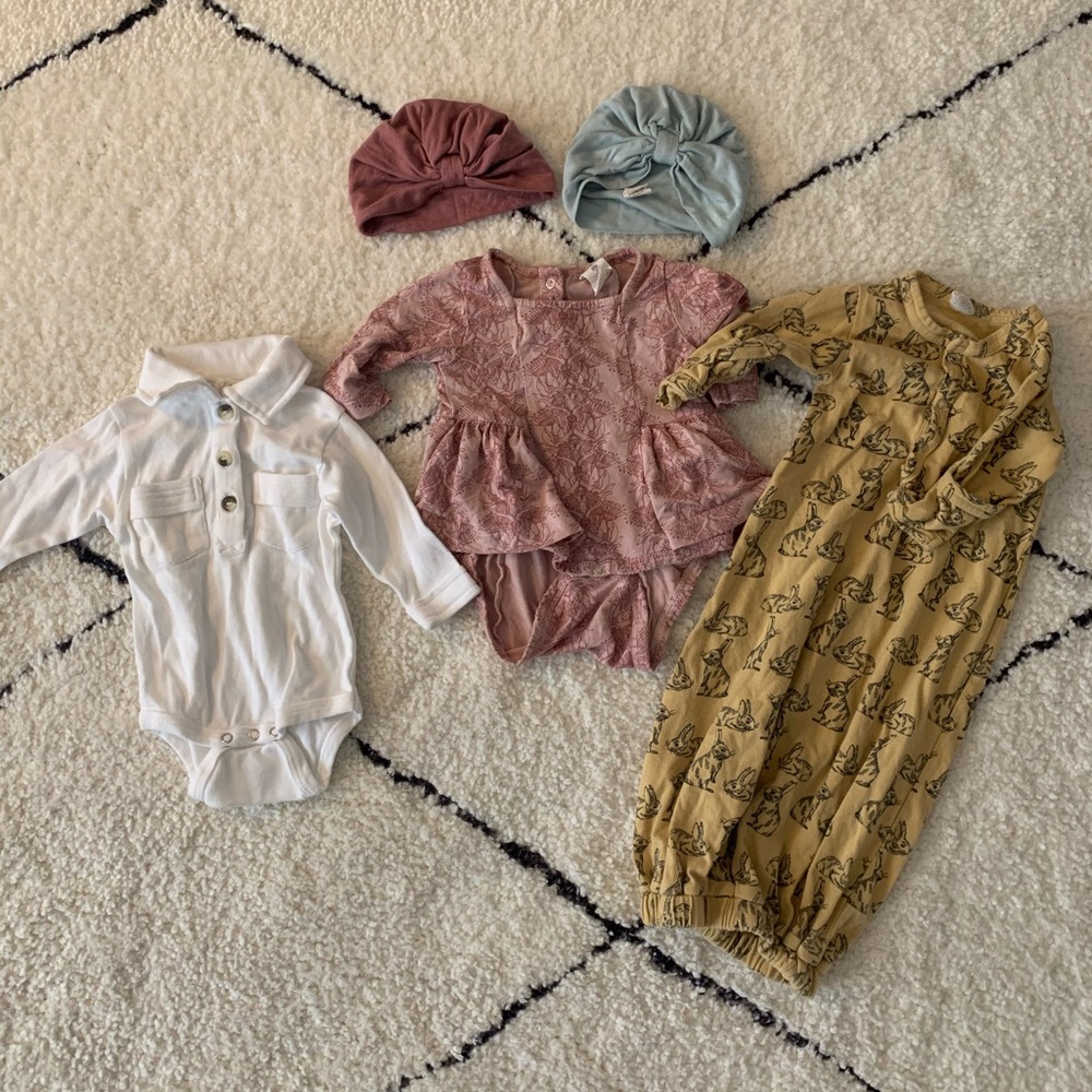 Kate Quinn onesies, sleeping gown, & turban hats